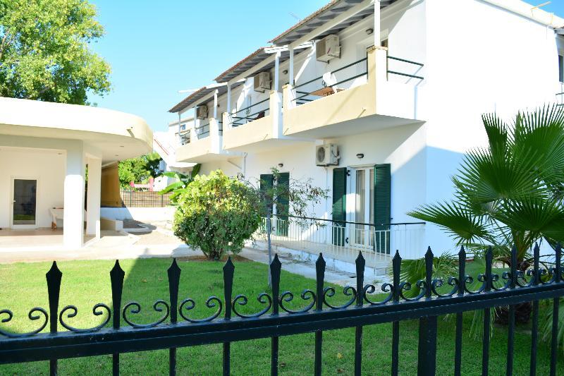 Cavo D' Oro Complex Apartment Kavos Bagian luar foto